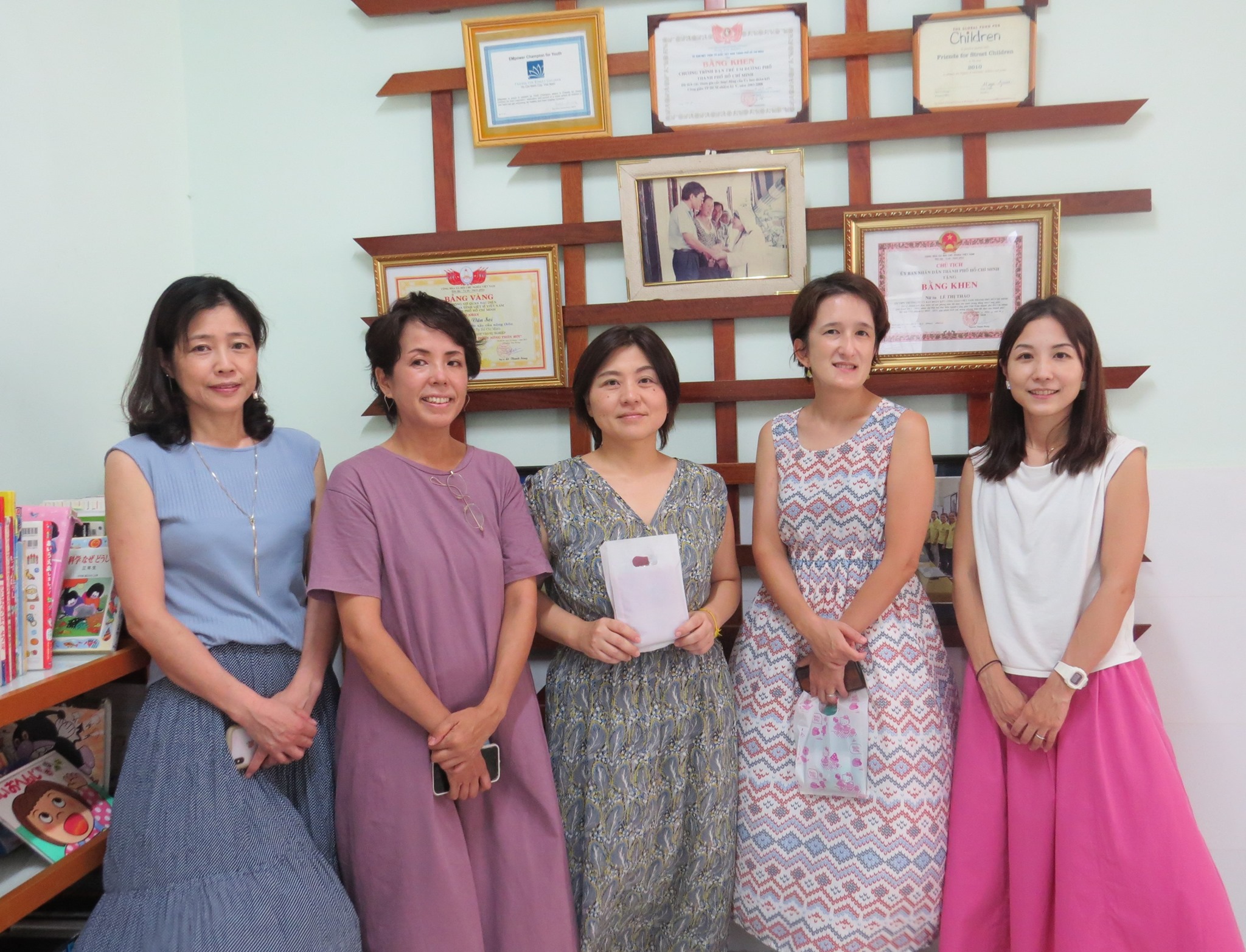 Các chị thiện nguyện người Nhật