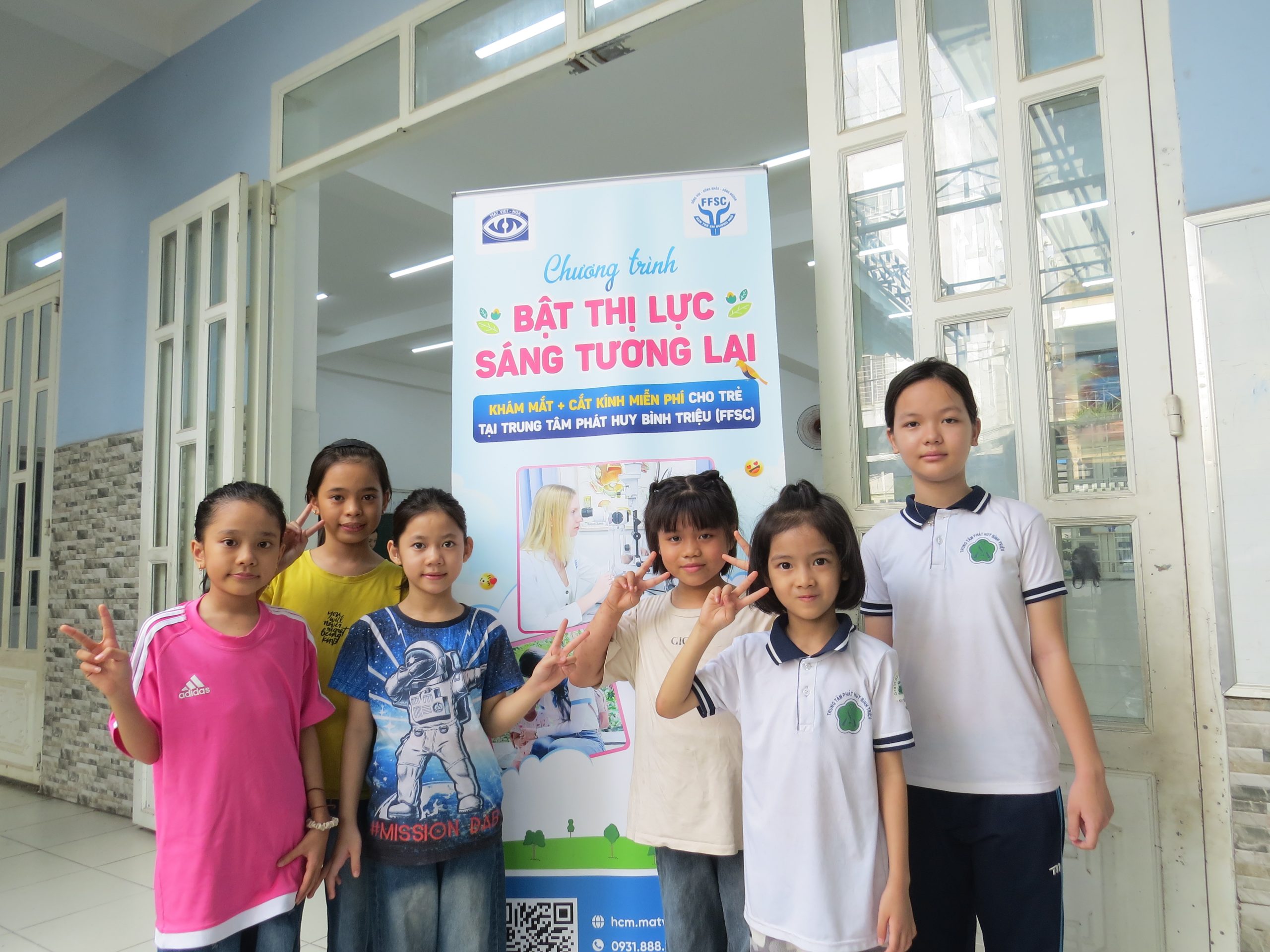 bật thị lực sáng tương lai