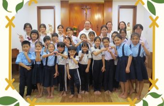 Mái ấm khai giảng năm học